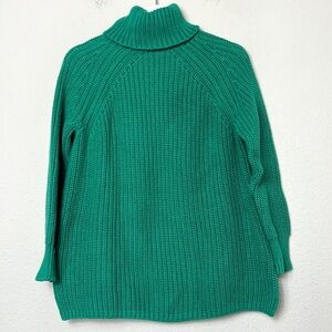525 America Turtleneck Ribbed Green Sweater